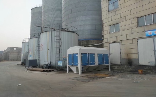 飼料生產(chǎn)線設(shè)備價(jià)格是多少?在購(gòu)買時(shí)應(yīng)該如何分析其質(zhì)量呢?