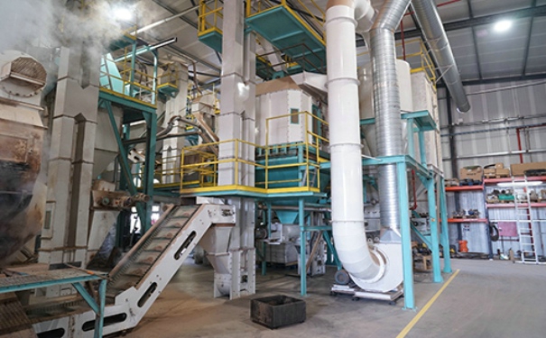 成套飼料顆粒機(jī)多少錢?其投入生產(chǎn)又需要多大的電壓呢?