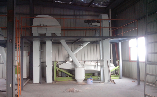 飼料機械設(shè)備價格一般多少錢?使用錢又該如何進行安裝調(diào)試呢?