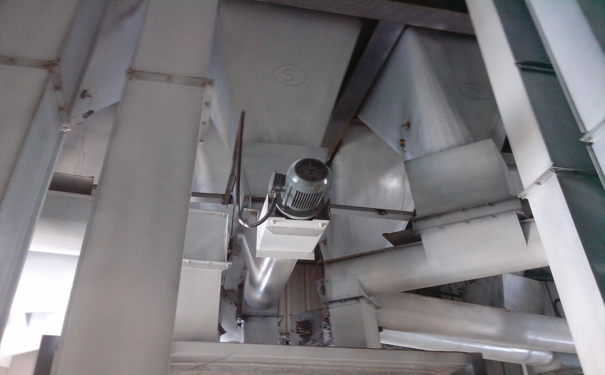 豬飼料機械設備一套多少錢?其對物料含水量又有哪些要求?