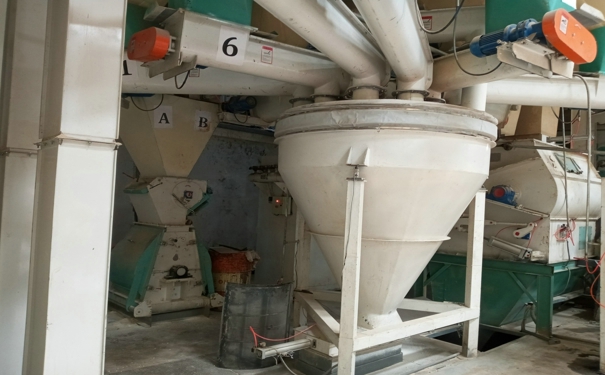 牲畜飼料加工設(shè)備在促進(jìn)養(yǎng)殖業(yè)發(fā)展方面有重要意義